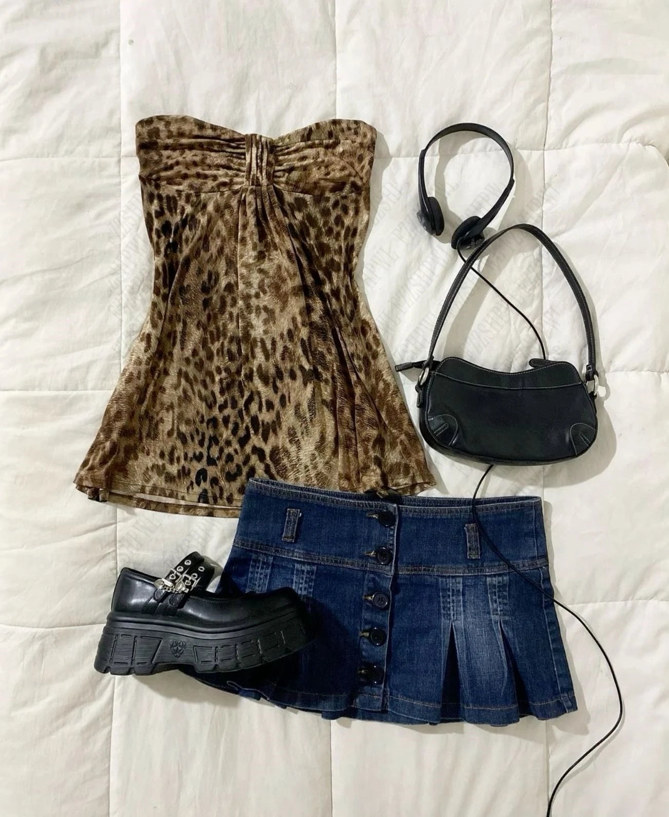 Leopardess Sleeveless Bow Top