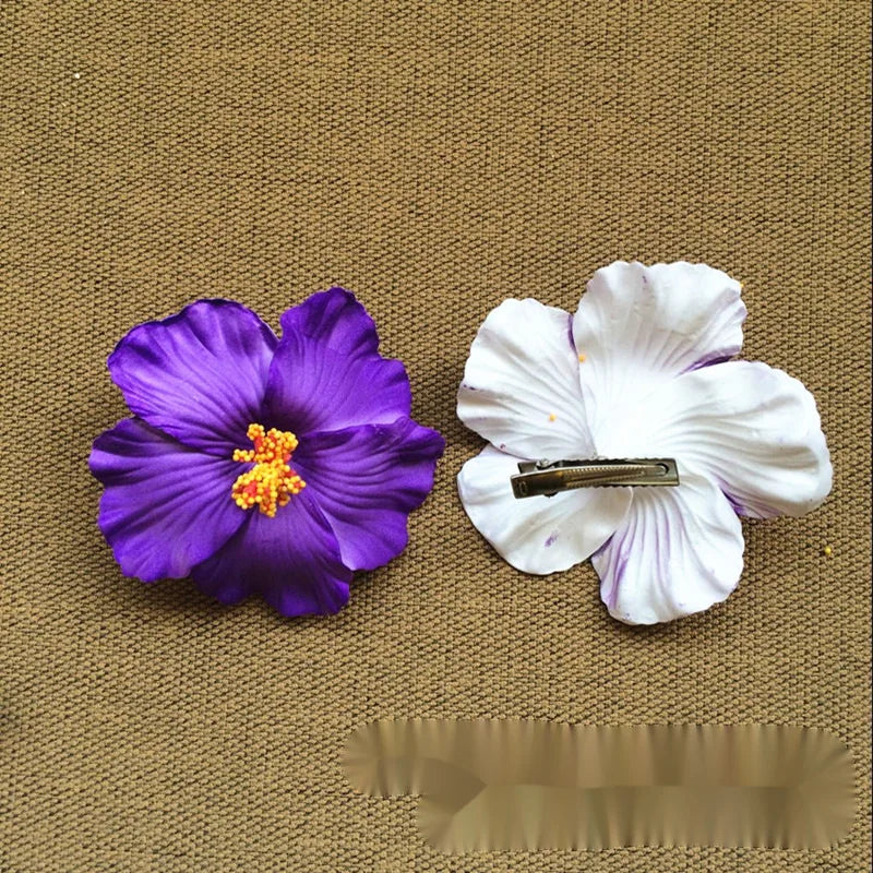 Hibiscus Kiss Hair Clip